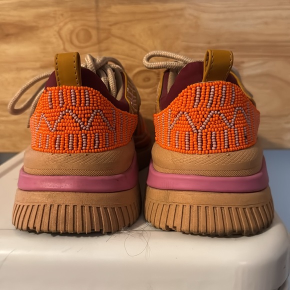 FARM RIO Hand Beaded Sneakers Size 8! SOLD OUT ONLINE! - Picture 3 of 7